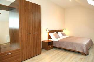 Отель Отель Sky Днепр Двухместный номер с 2 отдельными кроватями-2